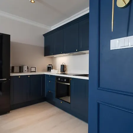 Liliowy By Major Domus Club Дзивнув