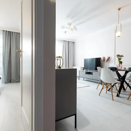 Liliowy By Major Domus Club